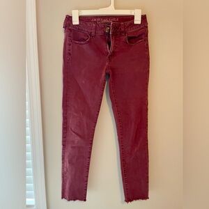 AE cut off maroon jeans